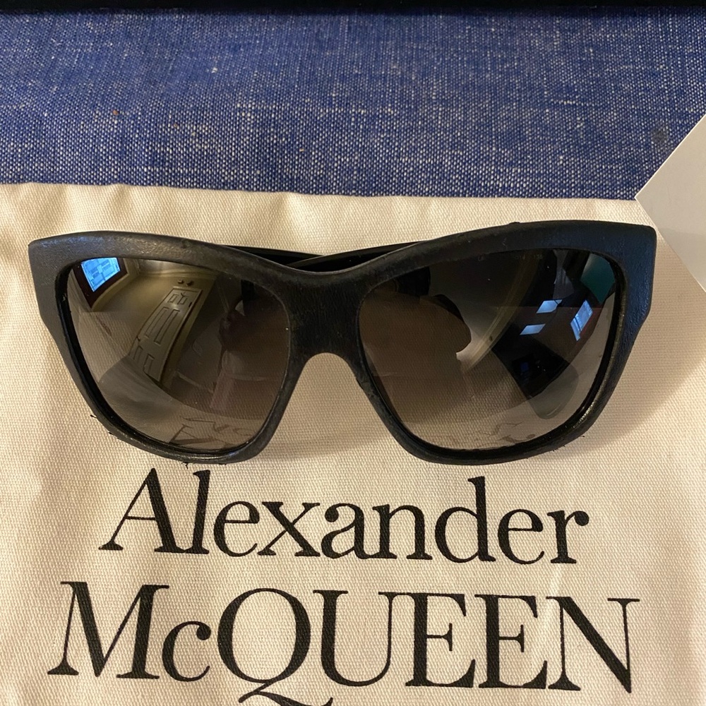 Alexander McQueen used shades